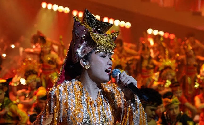 Bersanding dengan Raisa hingga Padi Reborn, Mirabeth Sonia Unjuk Kemampuan di Pagelaran Sabang Merauke
