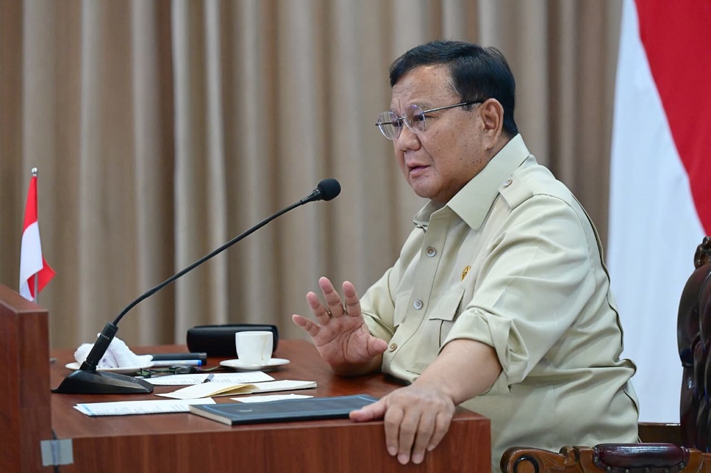 Prabowo Perintahkan Uji Tepung Ubi buat Padamkan Karhutla: Bukan Water Bombing, Ubi Bombing