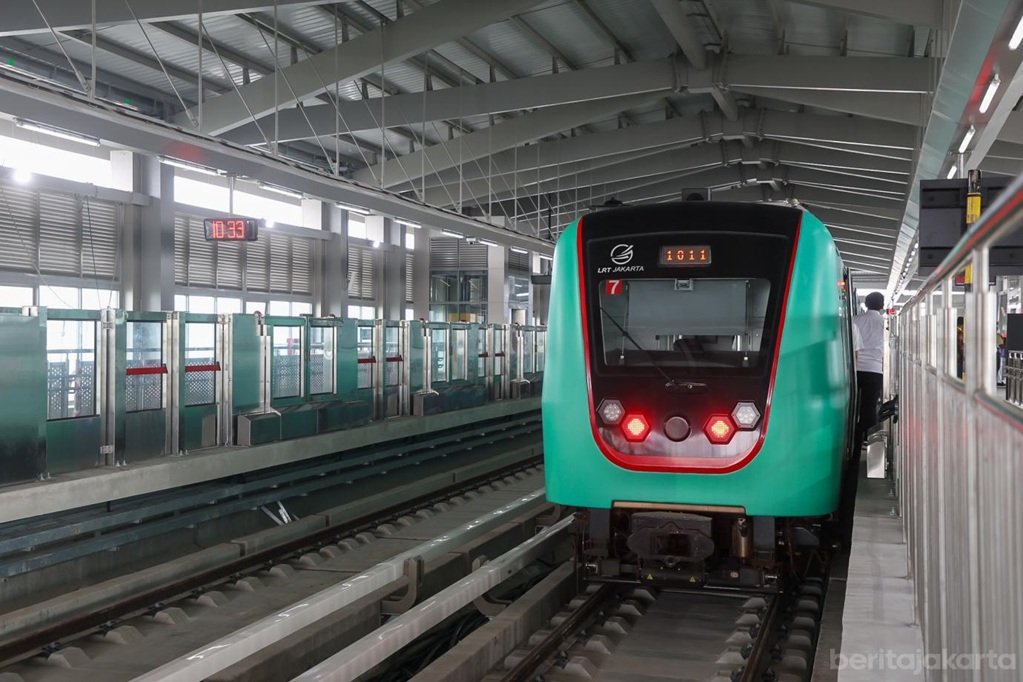 LRT Kelapa Gading-Manggarai Diresmikan Hari Ini, Catat Jam Operasionalnya!