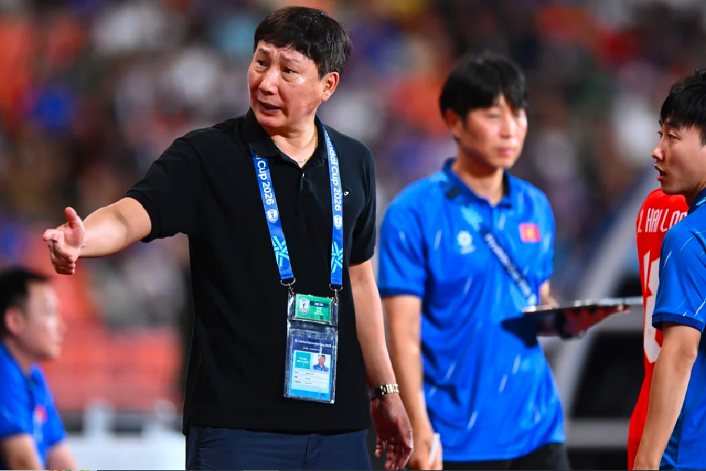 Vietnam vs Thailand: Kim Sang-sik Siapkan Tarian Spesial jika Juara Piala AFF 2026