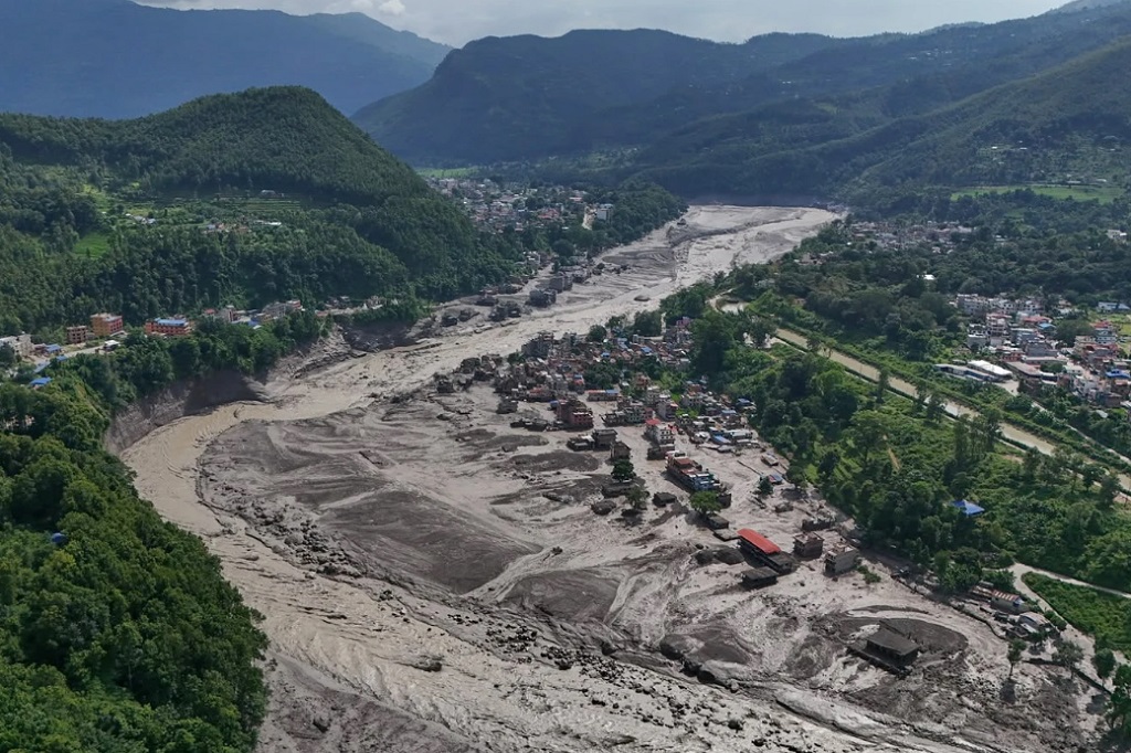 Banjir Bandang Dahsyat Terjang Nepal, 22 Orang Tewas dan 384 Wisatawan Hilang