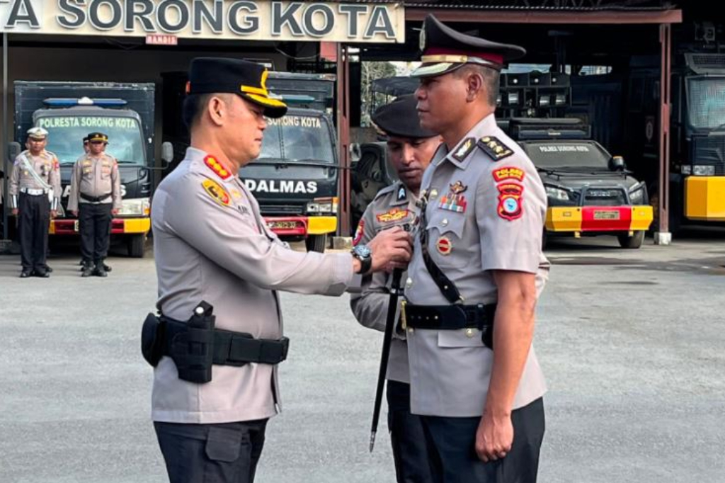 AKBP Glenn Roy Molle Dilantik Jadi Wakapolresta Sorong Kota, Ini Pesan Kapolresta