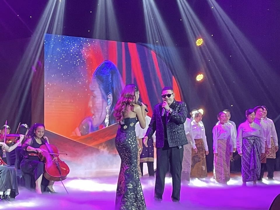Novia Bachmid dan Toton Caribo Bikin Pemimpin Daerah Awards 2026 Syahdu Lewat Bale Pulang II