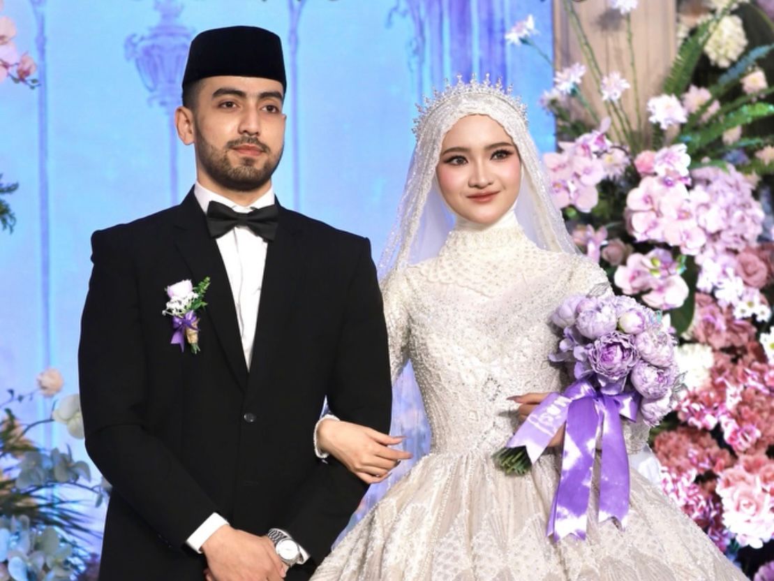 Viral Pernikahan Ning Royya Putri Pengasuh Ponpes Lirboyo dengan Habib Abbas, Ini Fotonya!