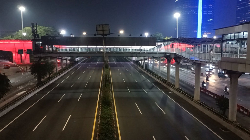 Massa Demo di Gedung DPR Masuk ke Tol Dalam Kota, 10 GT Ditutup Sementara