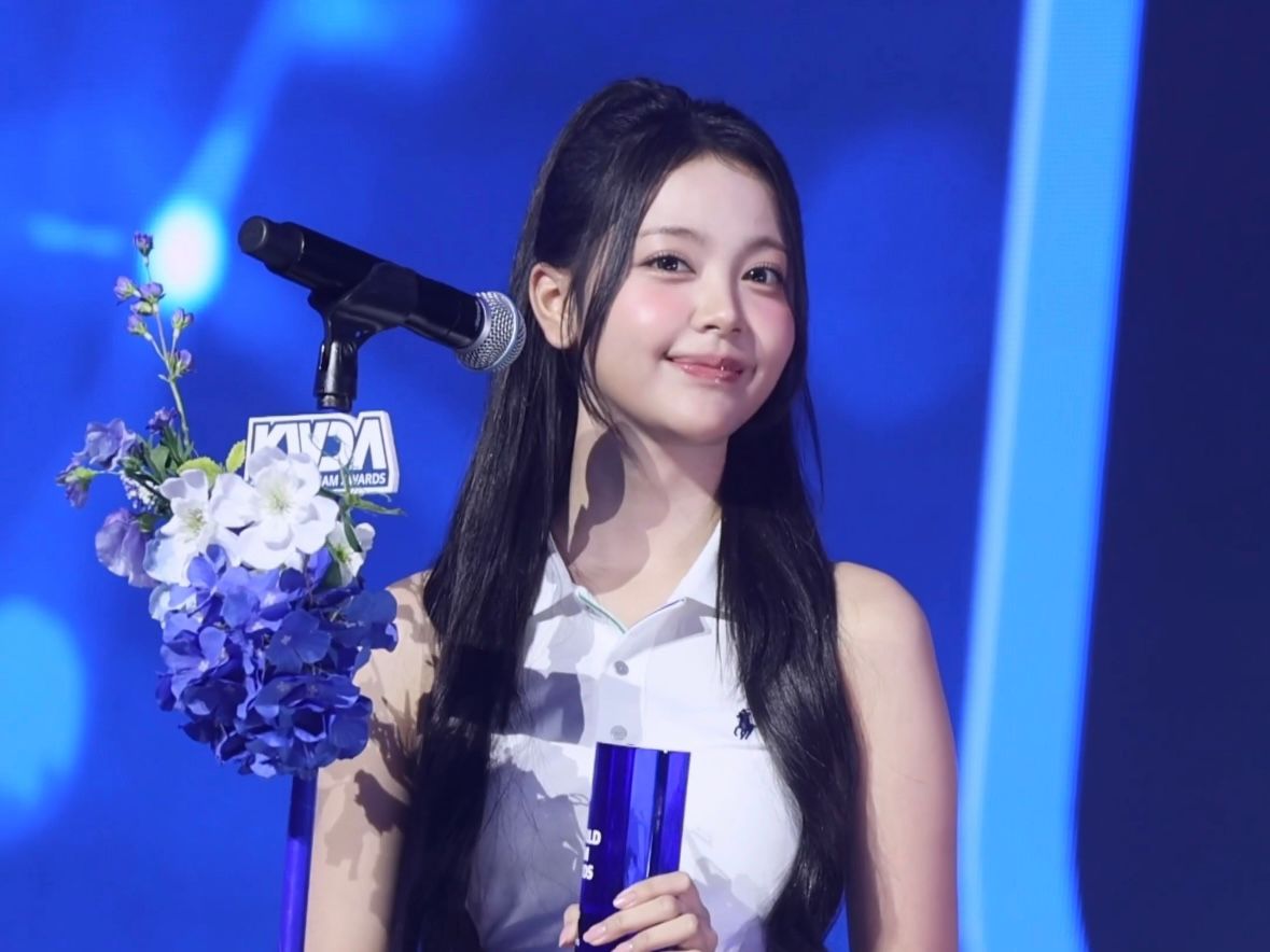 Bikin Merinding! Carmen Hearts2Hearts Bicara Bahasa Indonesia saat Terima Penghargaan KWDA 2026