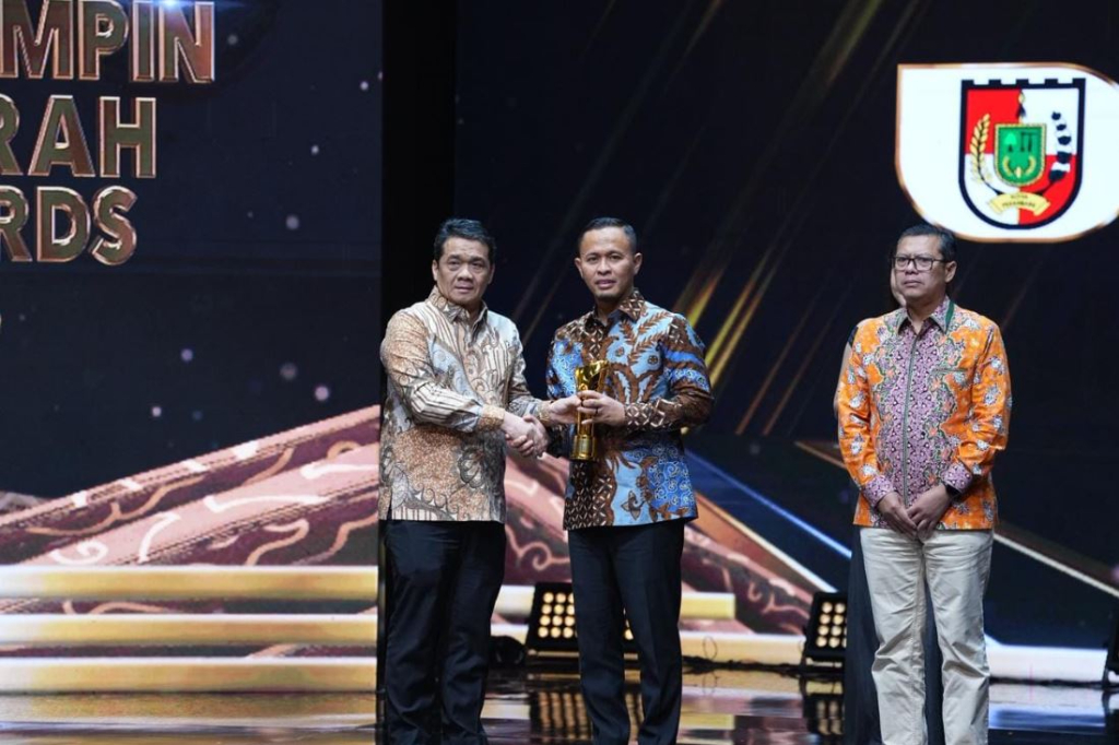 Pemimpin Daerah Awards 2026, Wali Kota Agung Nugroho Terima Penghargaan Pembangunan Infrastruktur