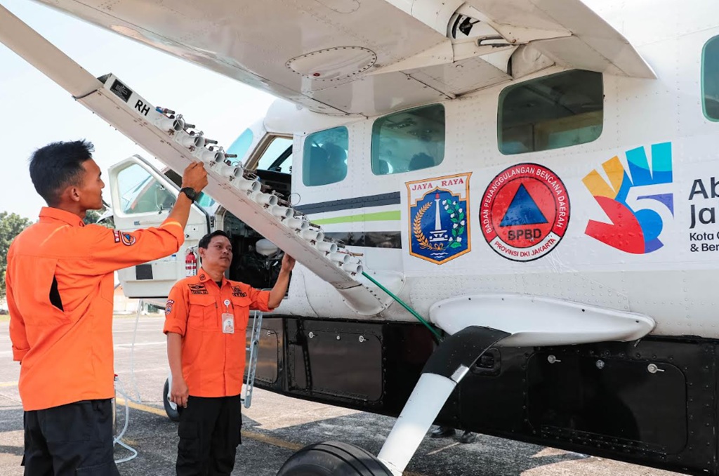 Pemprov DKI Gencarkan Operasi Modifikasi Cuaca, Polutan Turun hingga 57 Persen