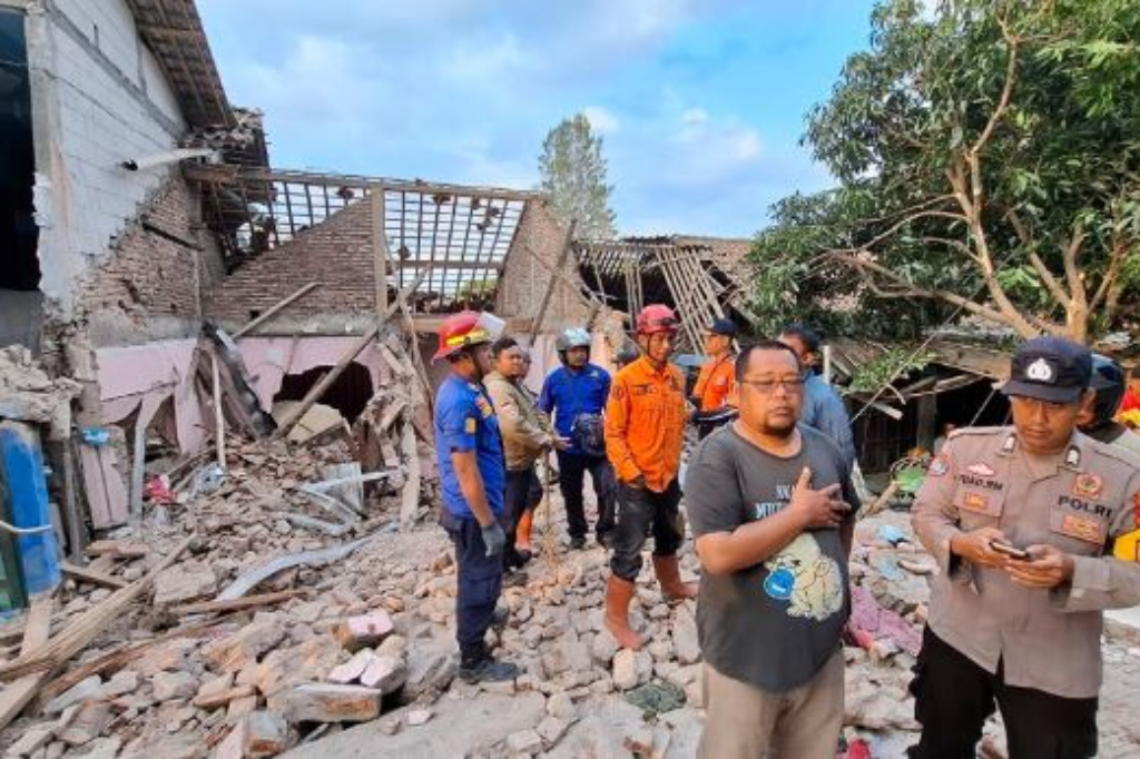 Gedung Badminton Hogwan di Brebes Roboh, 3 Orang Tewas Tertimpa Reruntuhan