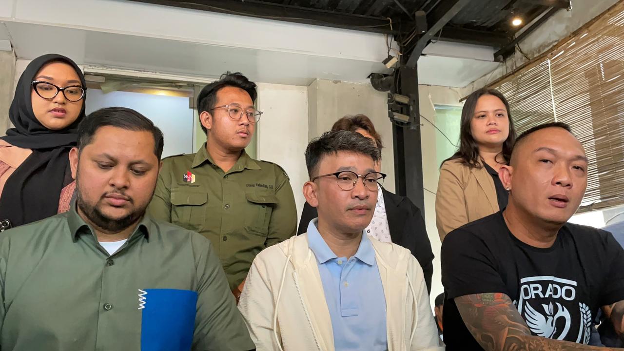 Viral Jhon LBF Lunasi Utang Rp3,5 Miliar Ruben Onsu, Alasannya Mengharukan!