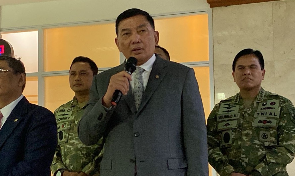 Menhan Minta Pengusaha yang Punya Alutsista hingga Helikopter Bantu Atasi Karhutla