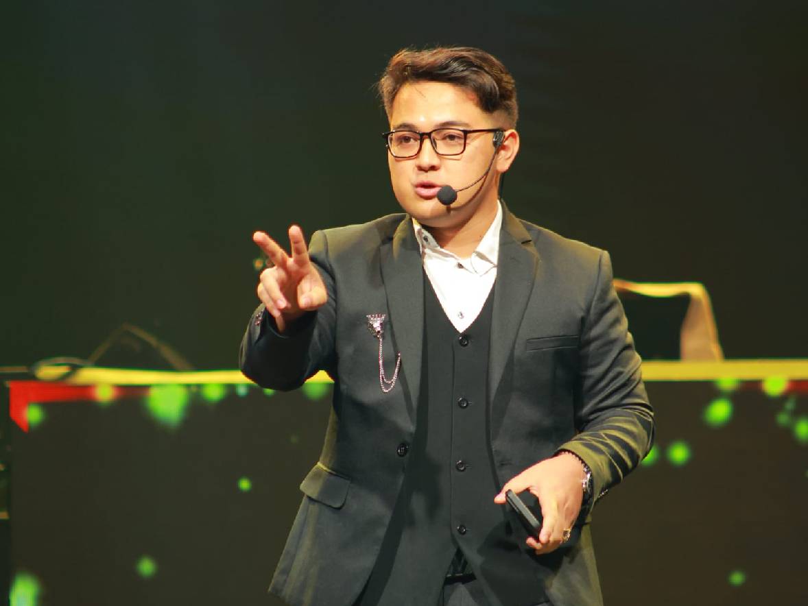 Kisah Sukses Trader Muda Alif Kenzo Raih Rp1 Miliar di Usia 19 Tahun