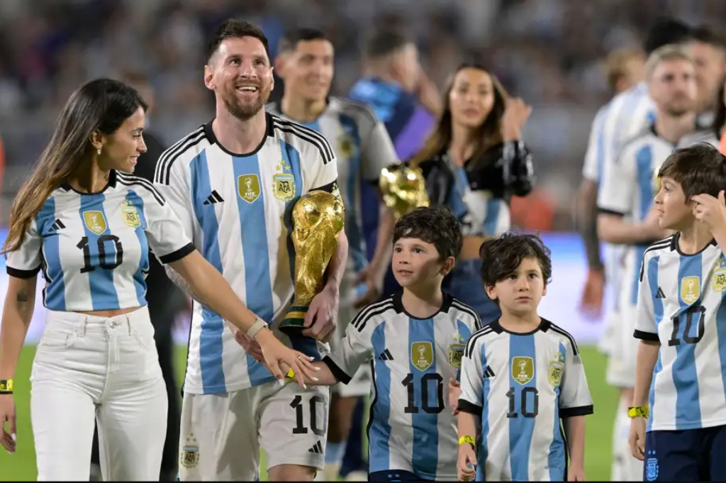 Pesan Haru Antonela Roccuzzo usai sang Suami Lionel Messi Pensiun dari Timnas Argentina