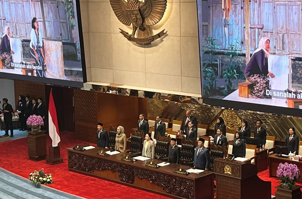 Rapat Paripurna DPR Setujui Destry Damayanti sebagai Gubernur BI 2026-2031