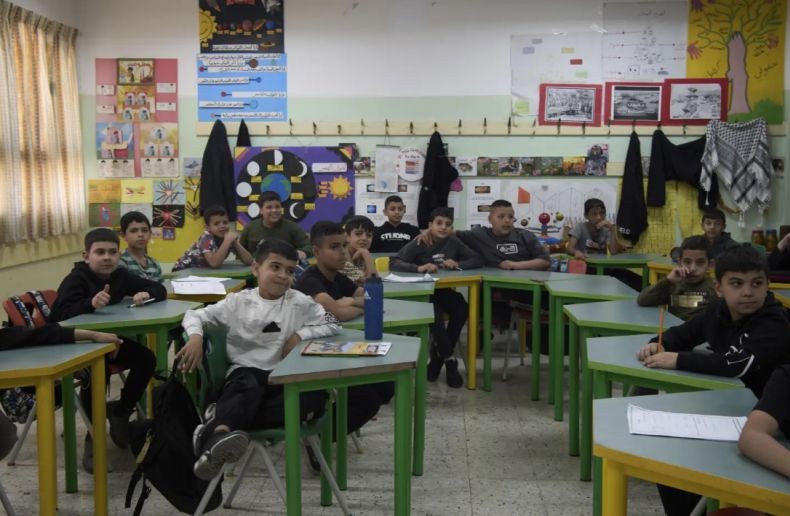 Gawat! Sekolah-Sekolah Palestina Dipaksa Pakai Kurikulum Israel, 45.000 Pelajar Terdampak