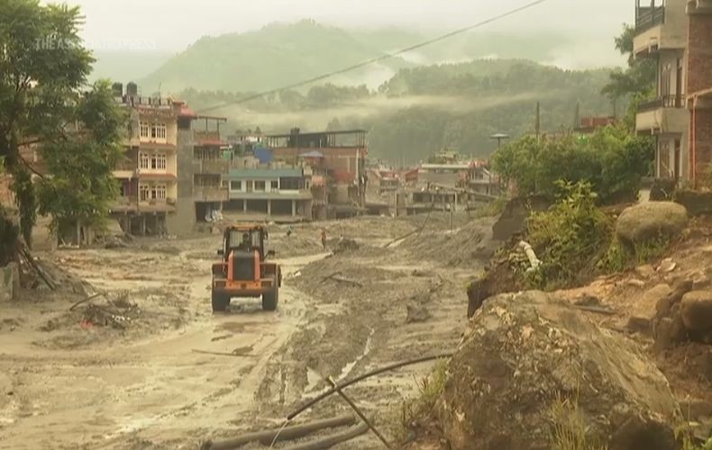 Kisah 900 Siswa SMA Nepal Lolos dari Terjangan Banjir, Bus Terakhir Nyaris Dihantam Gelombang