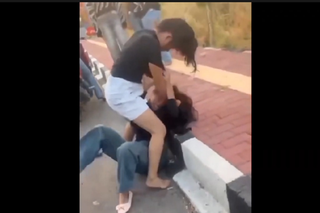 Viral Duel 2 Remaja Putri di Pangkalpinang, Kepala Dihantam ke Trotoar!