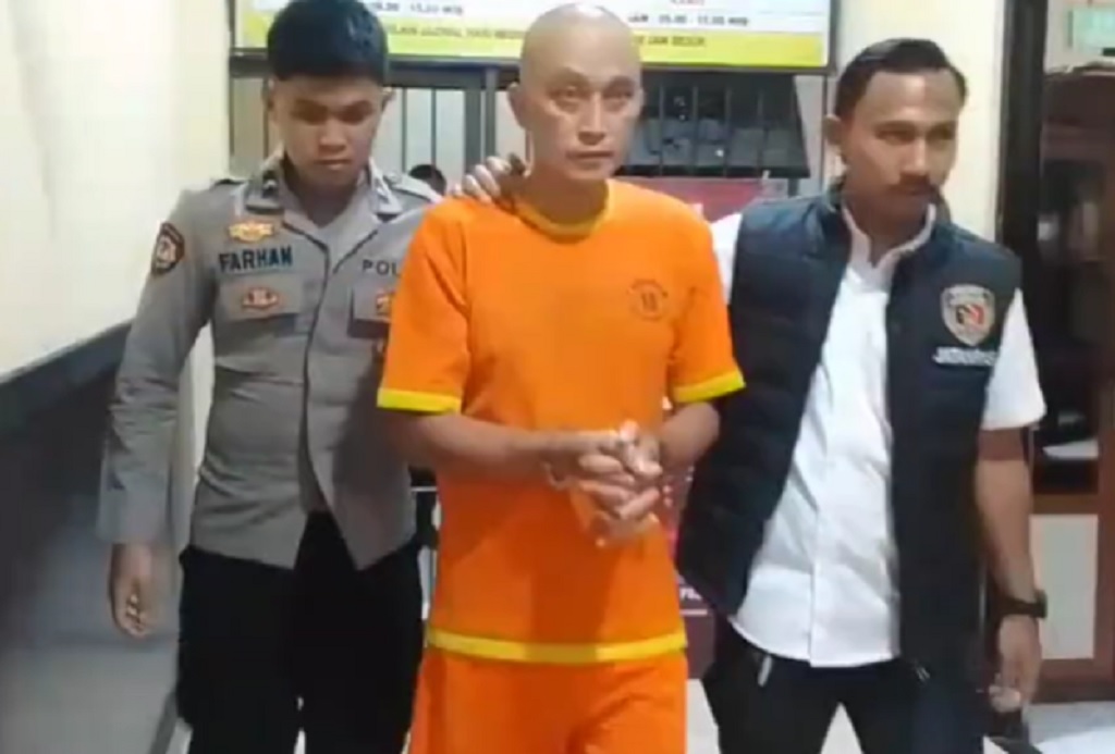 Terbakar Cemburu Foto dengan Pria Lain, Suami di Cianjur Tega Bunuh Istri