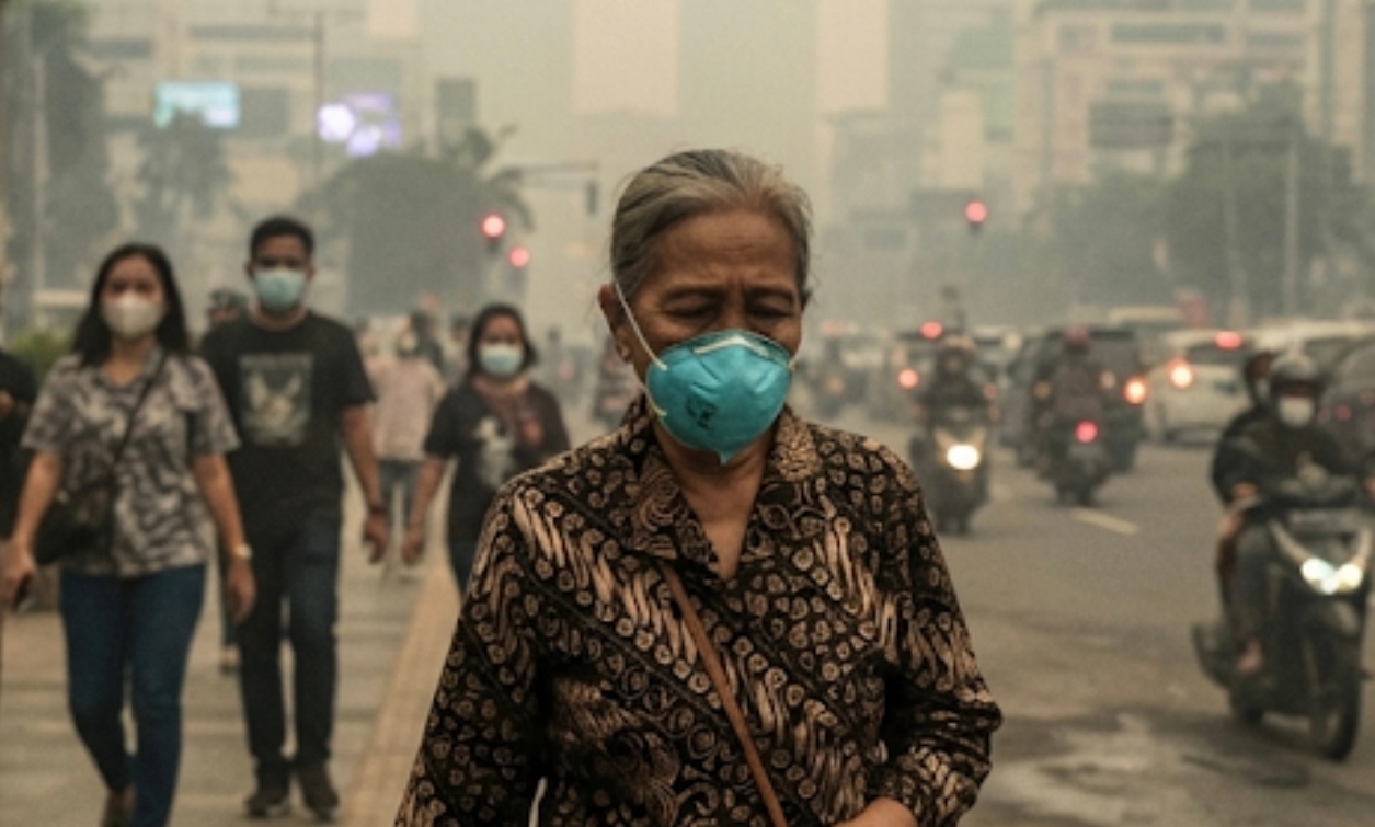 Kabut Asap Bisa Sebabkan Pneumonia, Ini Penyebabnya