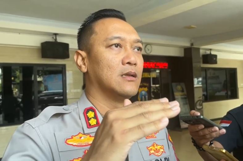 Karhutla Semeru Hari ke-9, Polisi Selidiki Penyebab Kebakaran di Lereng Gunung