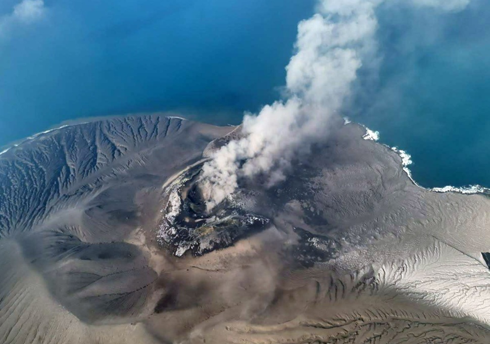 Gunung Anak Krakatau Erupsi, Abu Vulkanik Menyebar hingga Jakarta dan Bengkulu