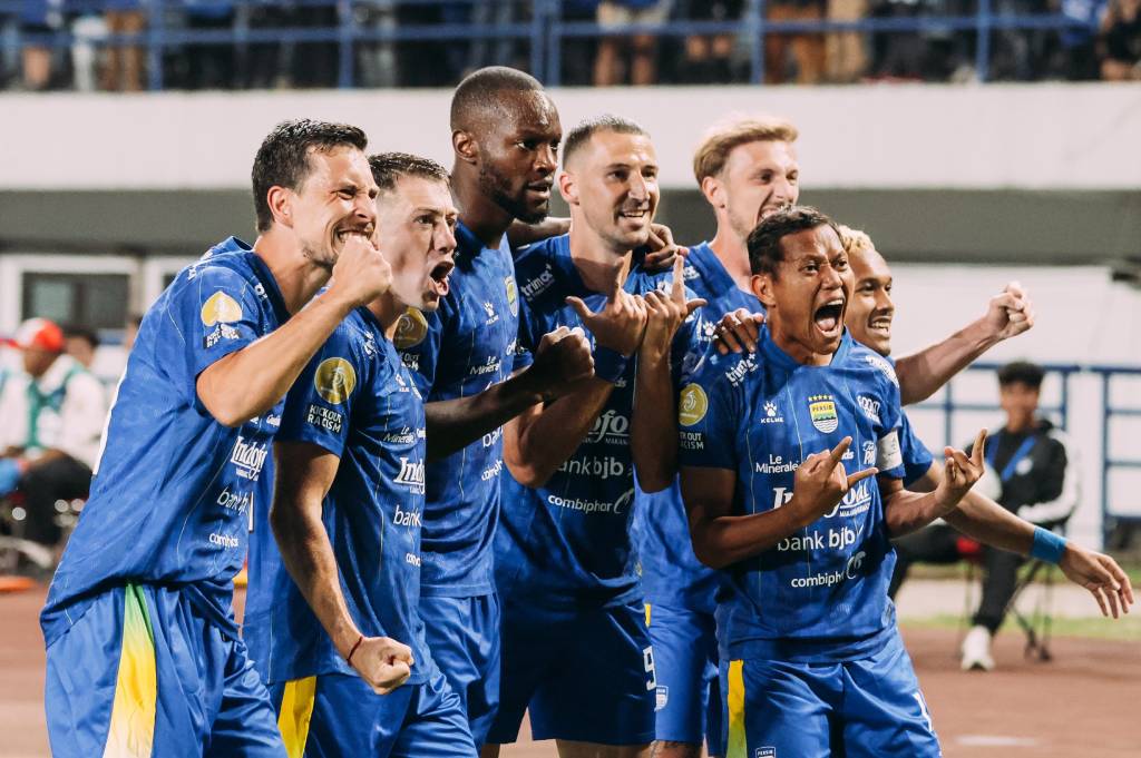 Persib Bandung Comeback, Hajar PSM Makassar 3-1 di GBLA pada Pekan Perdana Super League 2026-2027