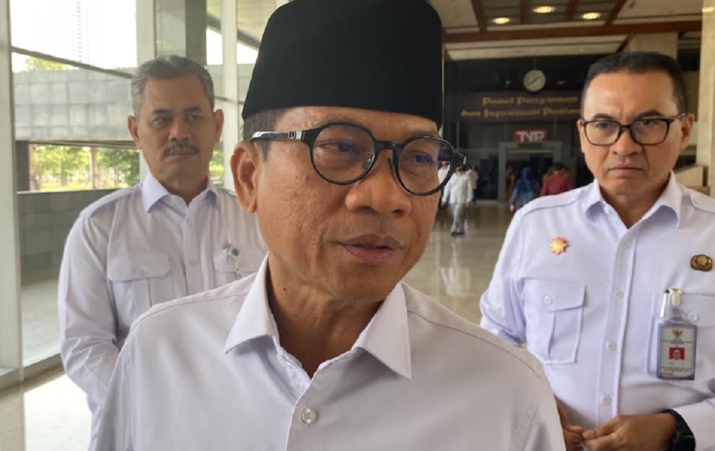 Ribuan Desa Terdampak Abu Vulkanik Gunung Anak Krakatau, Mendes PDT Minta Warga Waspada
