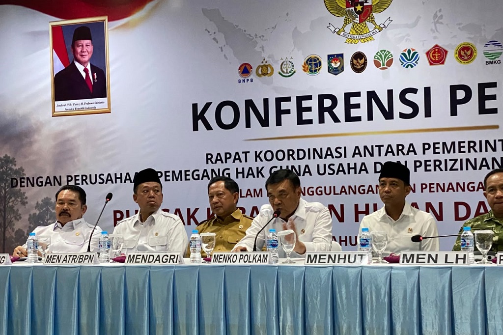 Temukan Pelanggaran Karhutla, Menko Polkam: Sengaja atau Lalai Tetap Diproses Hukum