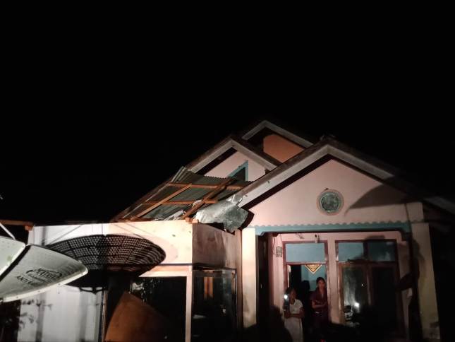 Bencana cuaca ekstrem dan angin kencang dan hujan lebat 3