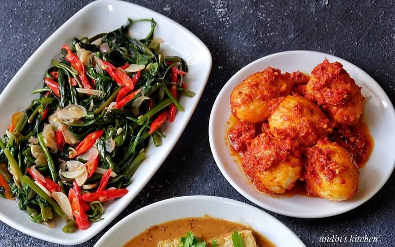 Resep Tumis Kangkung Hot Plate IG@andinskitchen (iNews.id/esa putra tanjung)