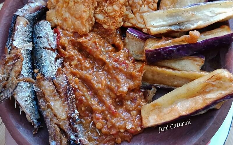 Resep Sambal Lamongan Lalap Terong (Foto: Instagram IG@janicaturini)