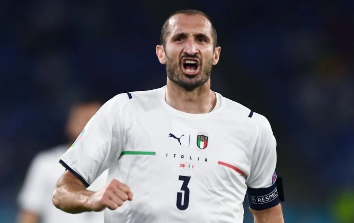 Raheem Sterling Dicoret, Giorgio Chiellini Ngeri Lawan 7 Pemain Inggris Ini
