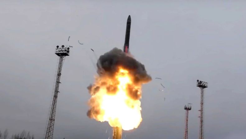 Rusia Tegaskan Berhak Pakai Senjata Nuklir, jika...