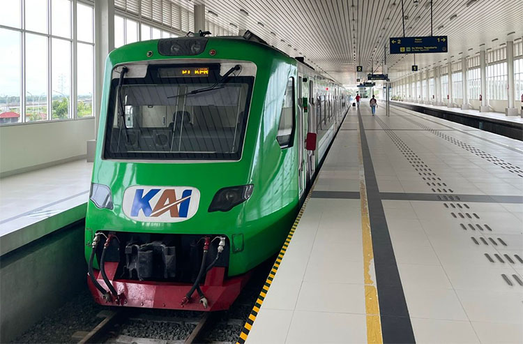 KAI Commuter Ambil Alih KA Bandara YIA Mulai Hari Ini, Tiket Terintegrasi KRL