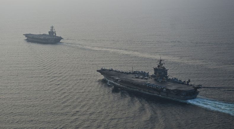 Terungkap! Rudal Iran Hantam Kapal Perang AS di Selat Hormuz, 8 Marinir Luka termasuk Perwira
