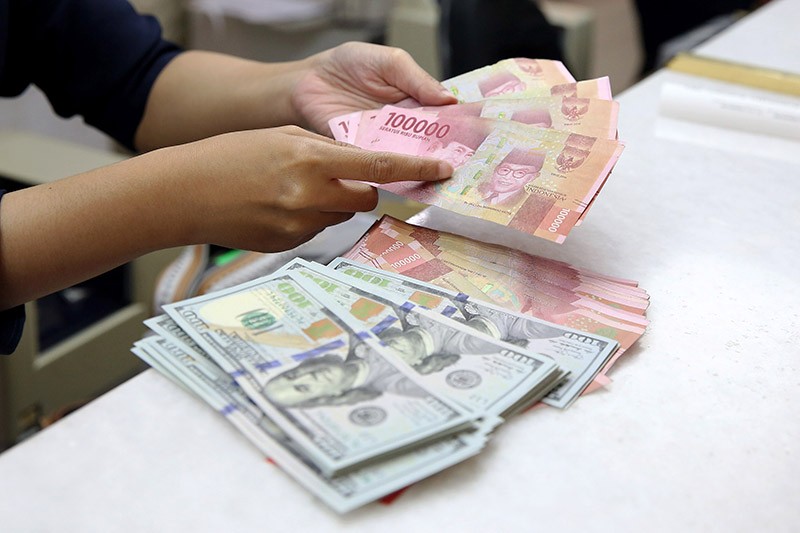 Rupiah Ditutup Melemah 3 Hari Berturut-turut, Ini Penyebabnya