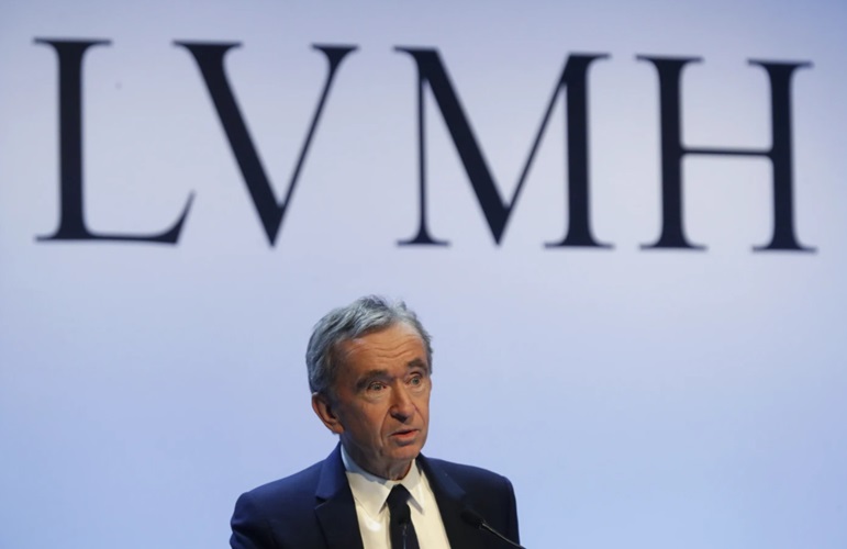 Kekayaan Bernard Arnault Menguap Rp1.149 Triliun, Terdepak dari 10 Orang Terkaya Dunia
