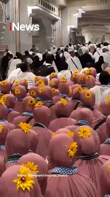 Viral Jemaah Indonesia Pakai Bros Bunga Matahari, Jurnalis Palestina Terkesima