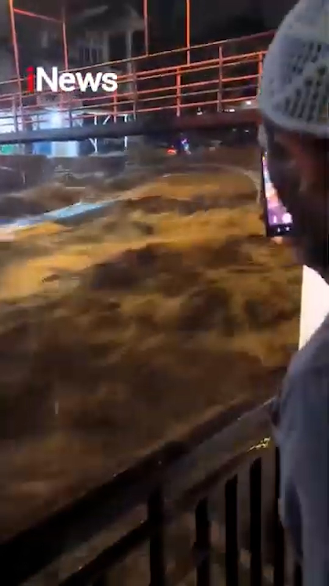 Viral! Masjid di Bekasi Terhindar dari Terjangan Banjir