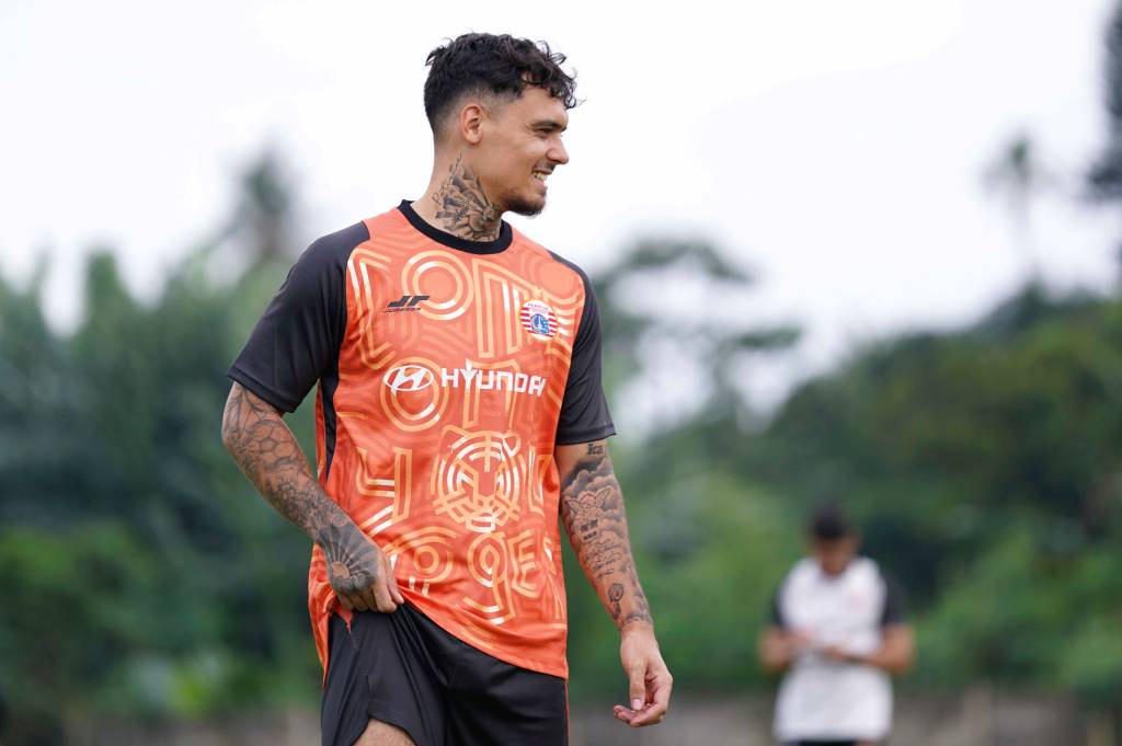 STY Klarifikasi Nasib Shayne Pattynama di Persija, Benarkah Dipinjamkan ke Arema?