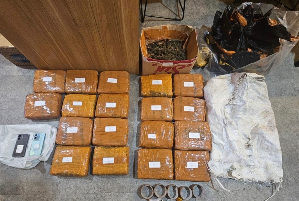 Polisi Ringkus 8 Orang terkait Kapal Pembawa 1 Ton Ketamine di Perairan Belawan Sumut