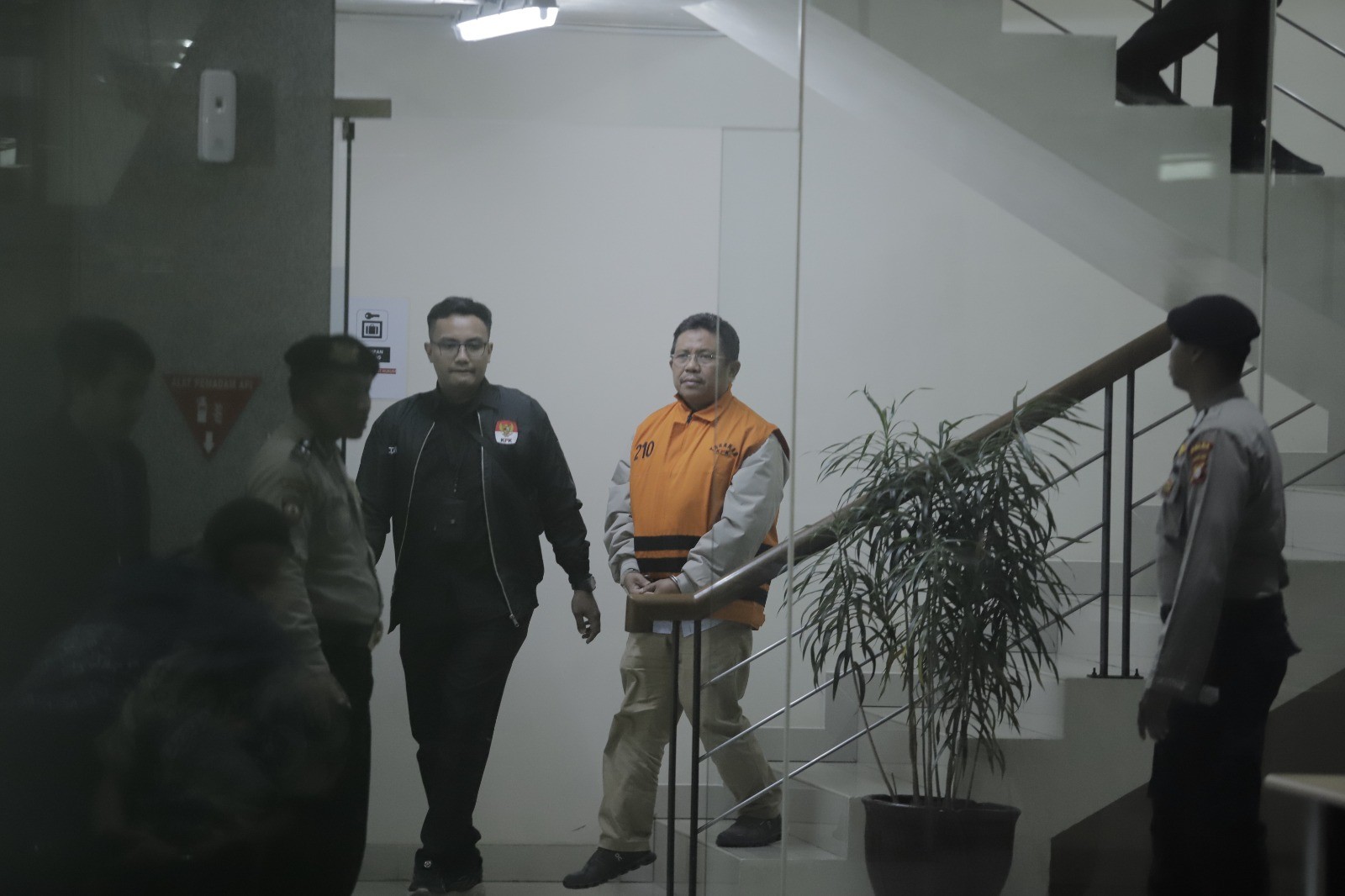 KPK Panggil 3 Saksi Kasus Suap Bupati Lombok Barat Lalu Ahmad Zaini, Siapa Saja?