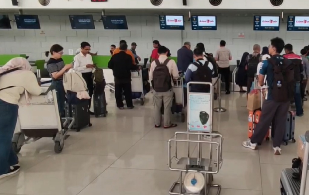 Imbas Erupsi Anak Krakatau, 23 Penerbangan di Bandara Ahmad Yani Semarang Dibatalkan