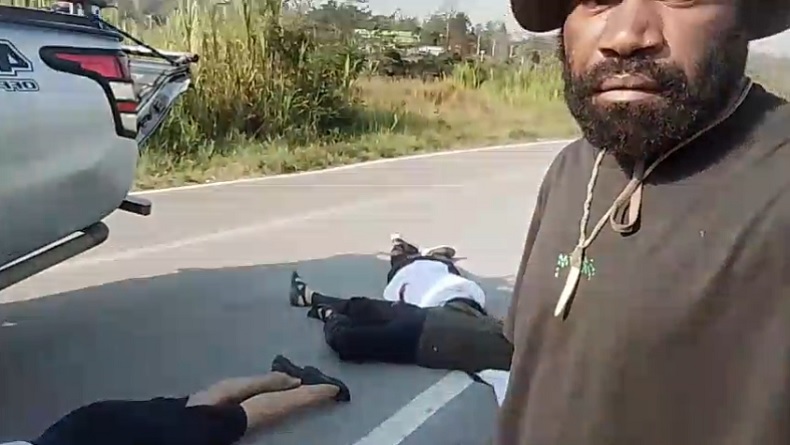 Rombongan Penyalur Bantuan Pangan Ditembak di Jayawijaya, 3 Orang Tergeletak di Jalan