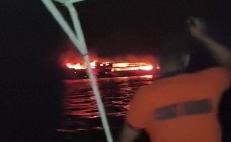 Kapal Feri Terbakar di Filipina, 5 Orang Tewas 87 Hilang
