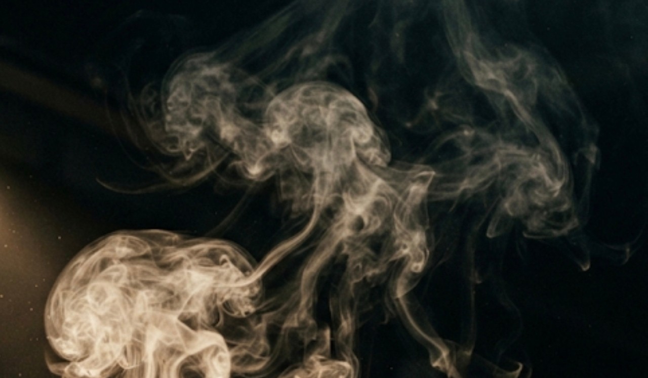 Berapa Lama Vape dan Asap Rokok Bertahan di Udara? Penelitian Ungkap Fakta Ini
