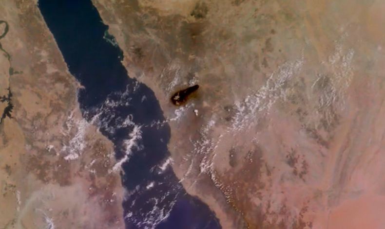 Jaringan Pipa Minyak Utama Arab Saudi Dihantam Drone, Picu Kebakaran Hebat