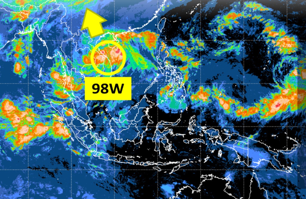 Bibit Siklon Tropis 98W Terpantau di Laut China Selatan, Waspadai Dampak Cuacanya