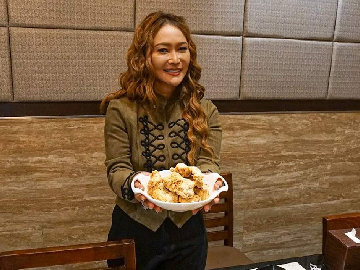 Inul Daratista Buka Restoran Korea, Pengunjung Bisa Makan Sambil Karaoke