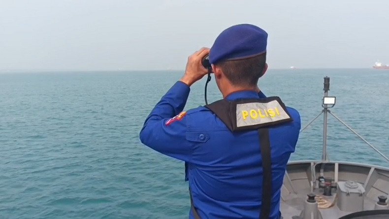 Hari Ketujuh Pencarian 5 Jurnalis dan 3 Kru Kapal di Selat Sunda, KP Sanjaya Sisir Sektor U